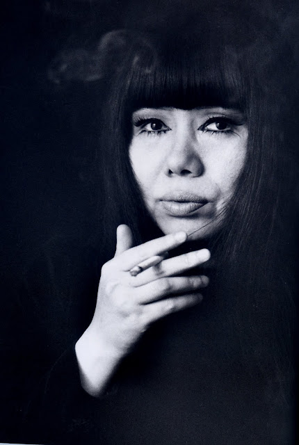 Maki, chanteuse des sombres dimanches