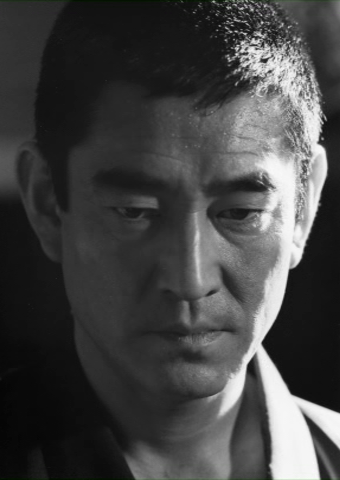 Ken Takakura, à fleurs de peau